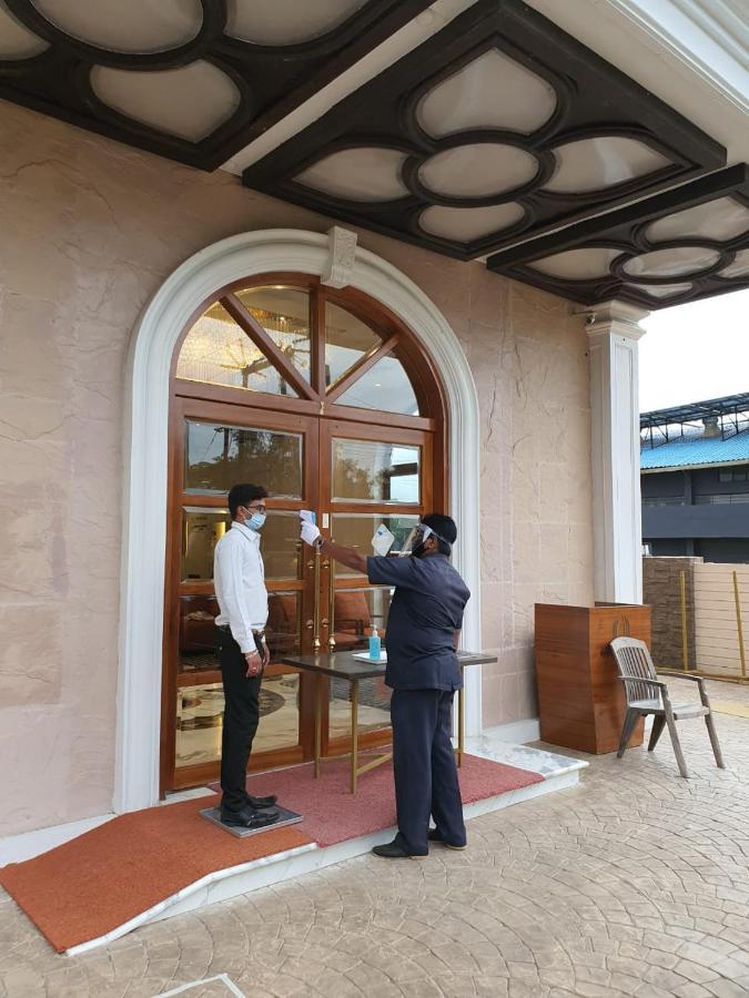 Hotel Mbc Citadel Nashik Esterno foto