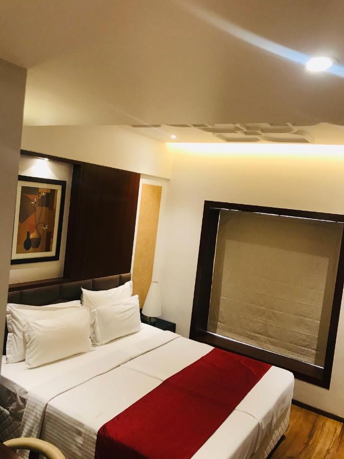 Hotel Mbc Citadel Nashik Esterno foto