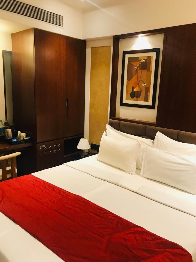 Hotel Mbc Citadel Nashik Esterno foto