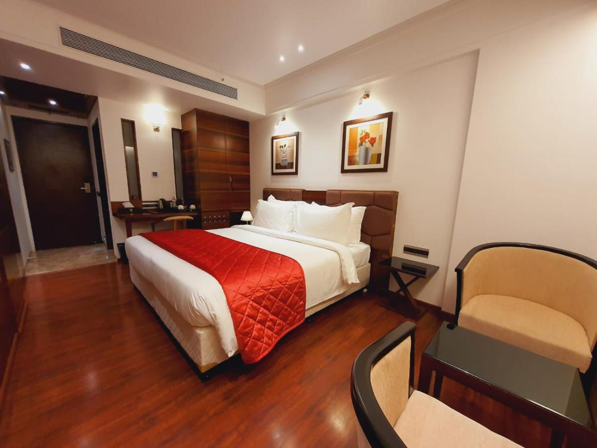 Hotel Mbc Citadel Nashik Esterno foto