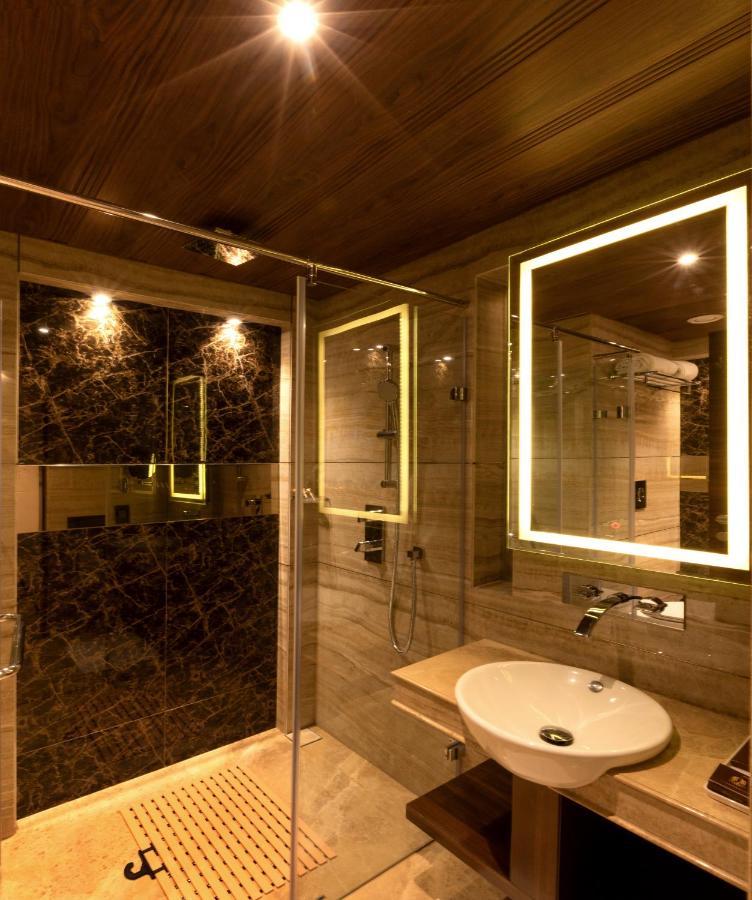 Hotel Mbc Citadel Nashik Esterno foto