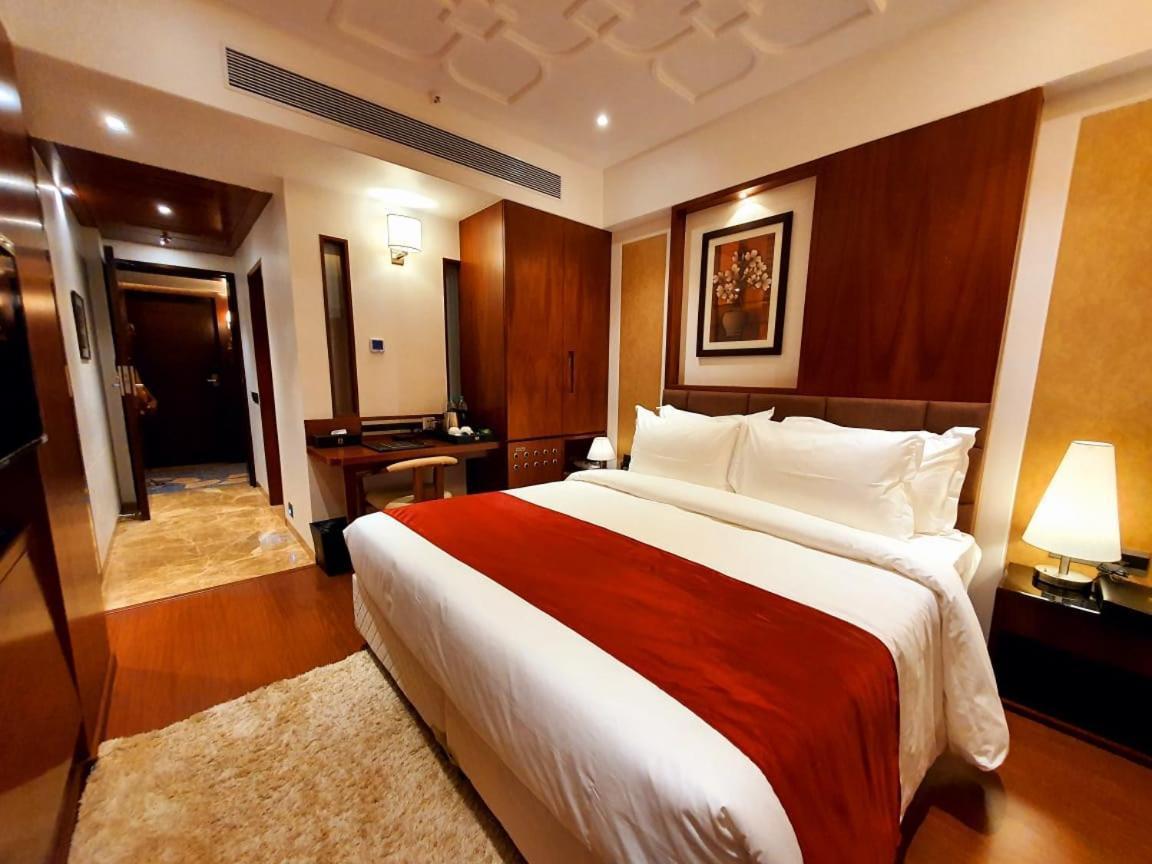 Hotel Mbc Citadel Nashik Esterno foto