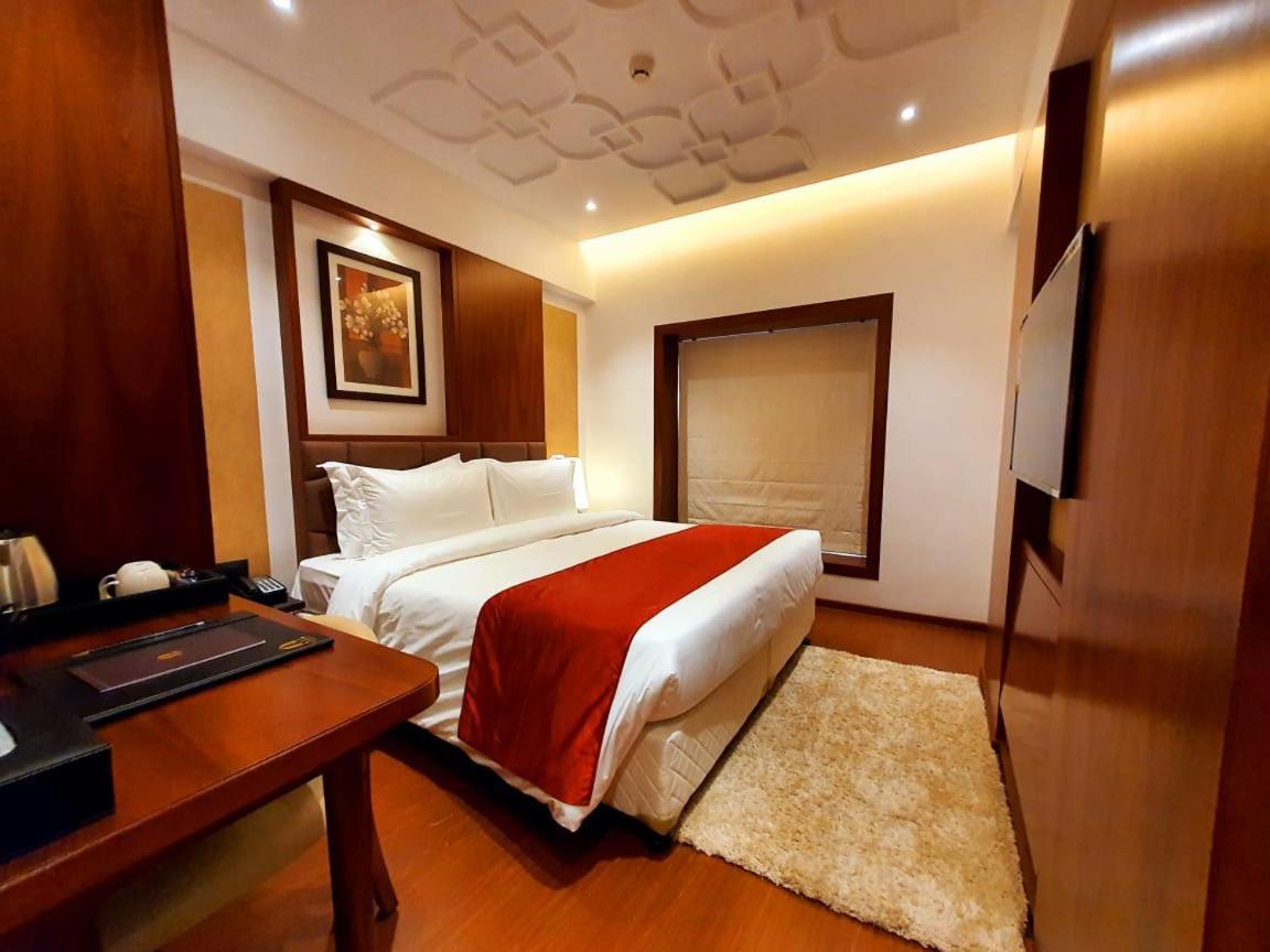 Hotel Mbc Citadel Nashik Esterno foto