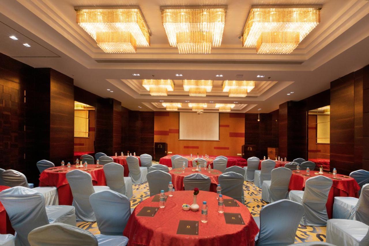 Hotel Mbc Citadel Nashik Esterno foto